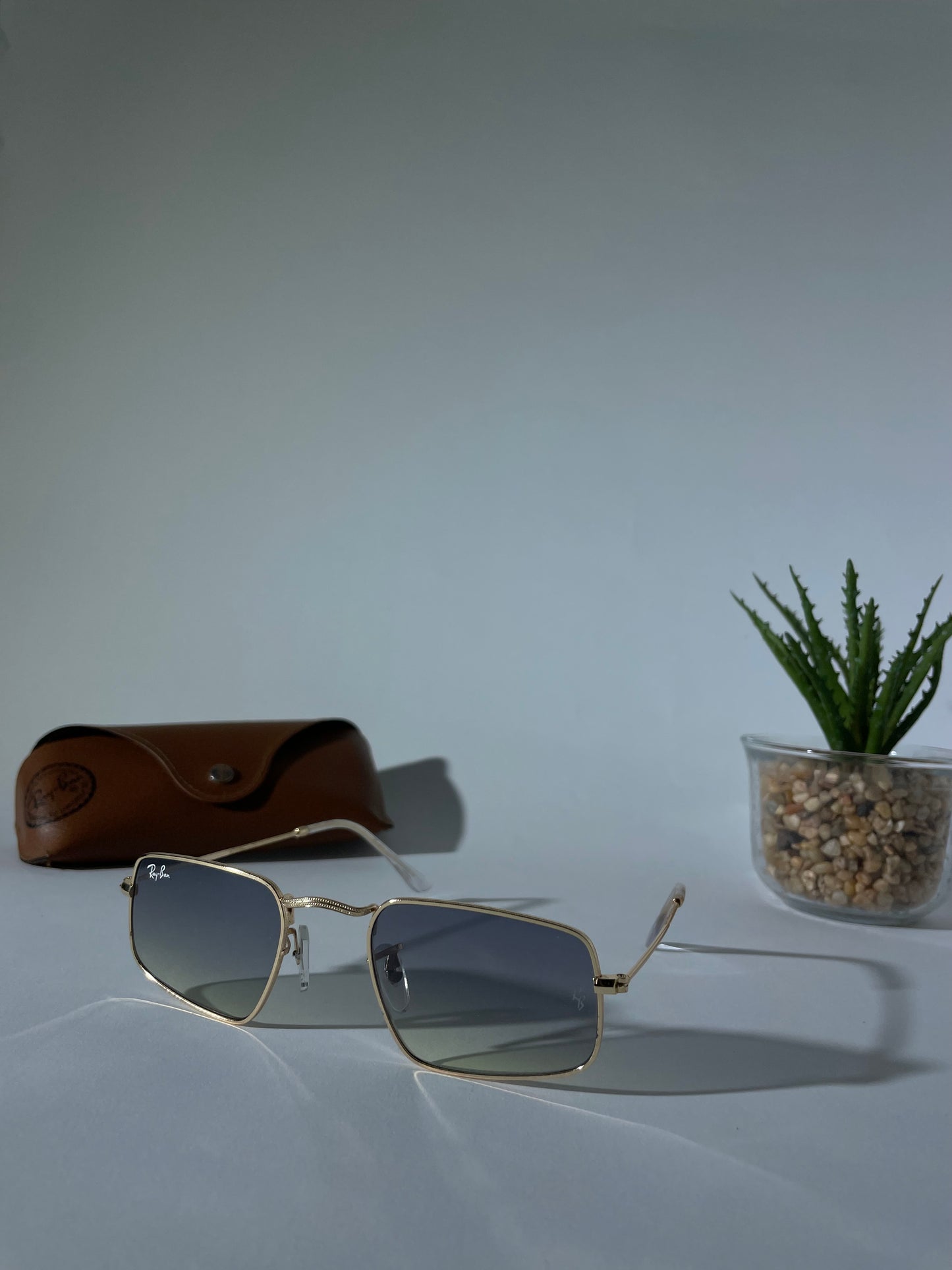 Lunette de soleil Ray-Ban doré