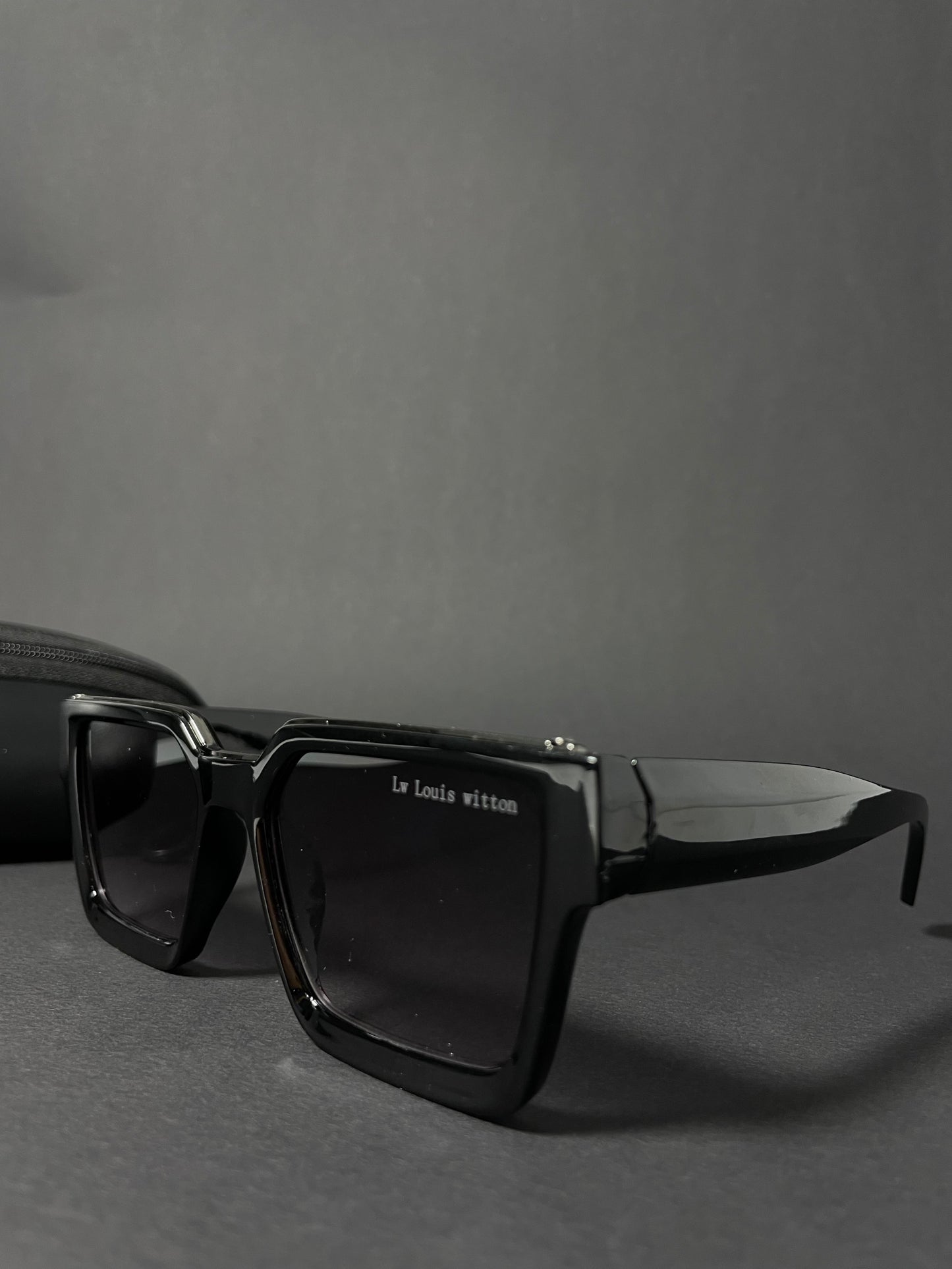 Lunette de soleil LOUIS VITTON